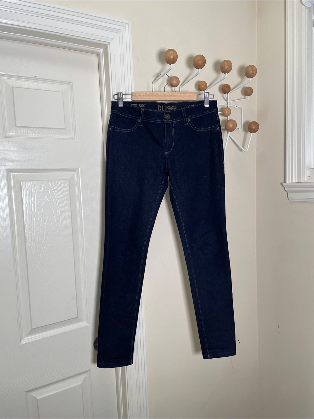 DL1961 Emma Leggings 4Way Strech Skinny Jeans - Blue - 28